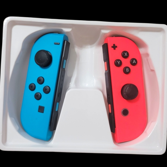 Nintendo Joy-Con Controllers - Bright Blue and Vivid Red - Picture 1 of 3